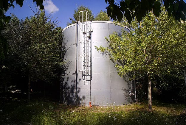 Galvanized & Stainless Steel Water Storage Tanks Galvanized & Stainless Steel Water Storage Tanks